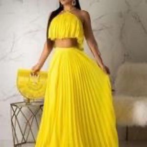 2 piece yellow Boho yellow 2 piece outfit!